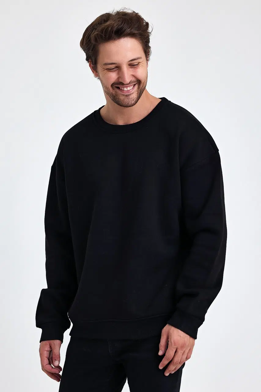 kapsonsuz oversize sweatshirt siyah erkek model 7